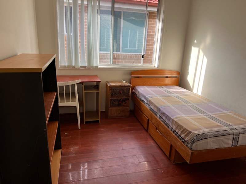 Bedroom for 1 person $230/w 2 people $280/w including bills629182836113941128