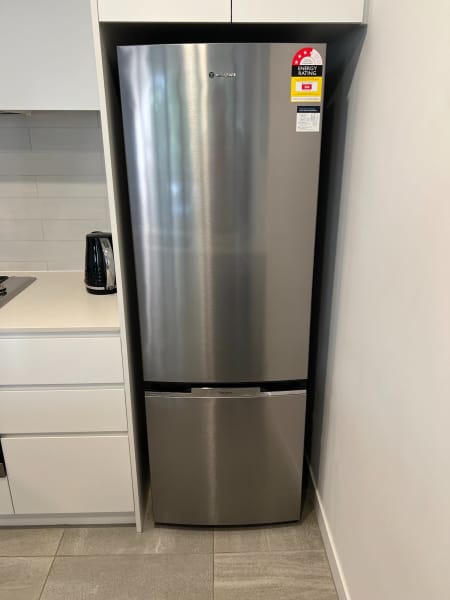 westinghouse bottom mount fridge 370l