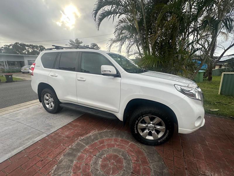 Toyota Landcruiser Prado62936657961986110