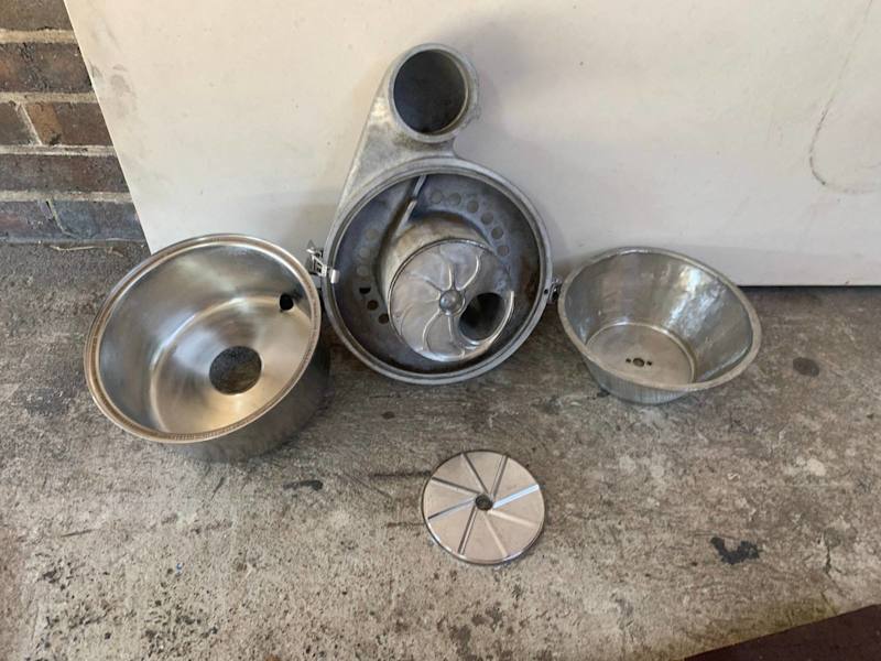 Heavy duty large commercial juicing machine 63444014908930113