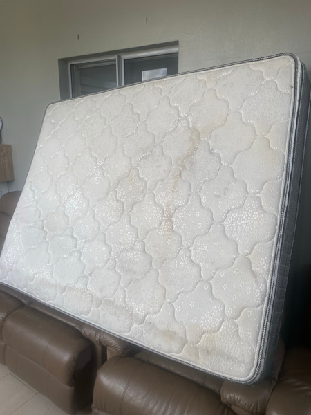 1 triple seater sofa and 2 single seater and queen size mattress62863383790594113