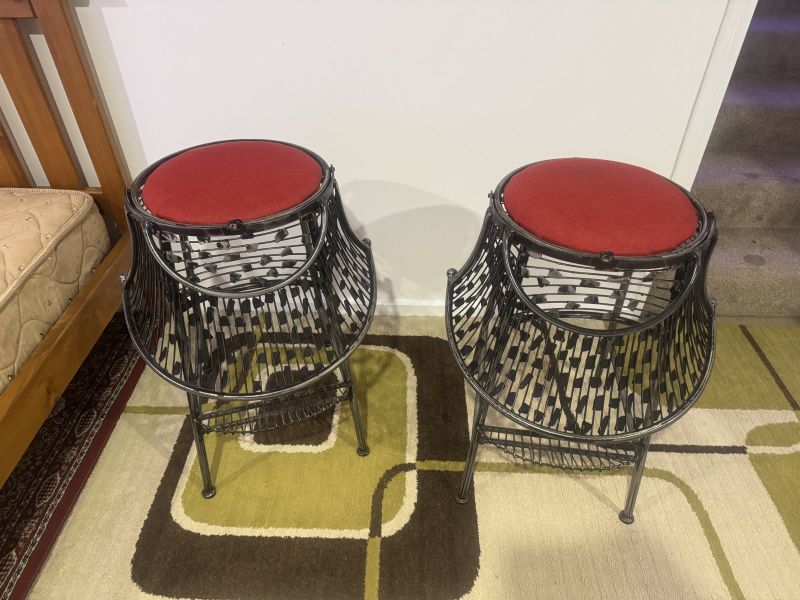 Red metal beautiful Bar stools / foldable back62863373895811114