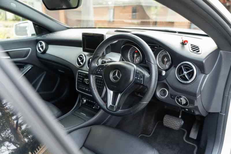 2014 MERCEDES-BENZ CLA 200 EDITION ONE 7 SP AUTOMATIC 4D COUPE62933711873282112