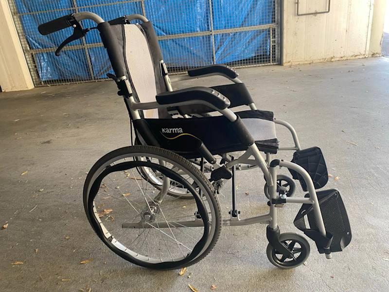 Wheelchair and ramp62929669551489111