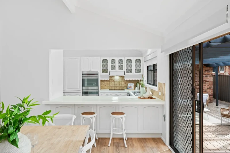 Location, Layout & Lifestyle62931713220609112