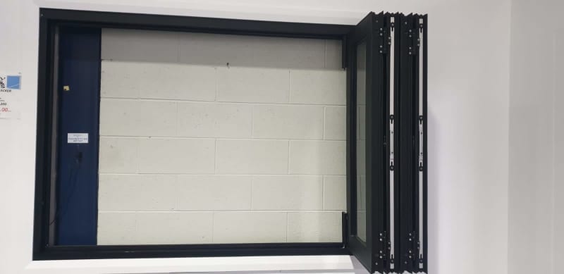 Aluminium 4 Panel Bi Fold Stacking Window - Black, White 63007781937155111