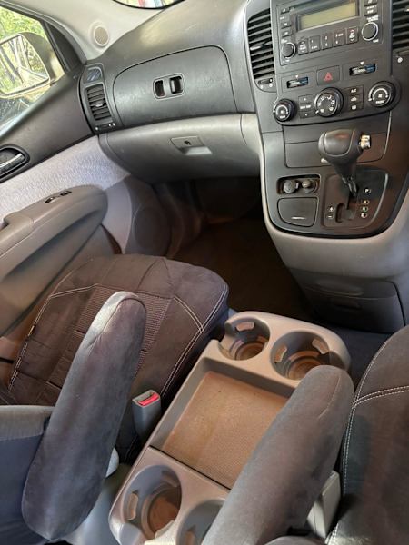 Kia carnival 62938582529667112