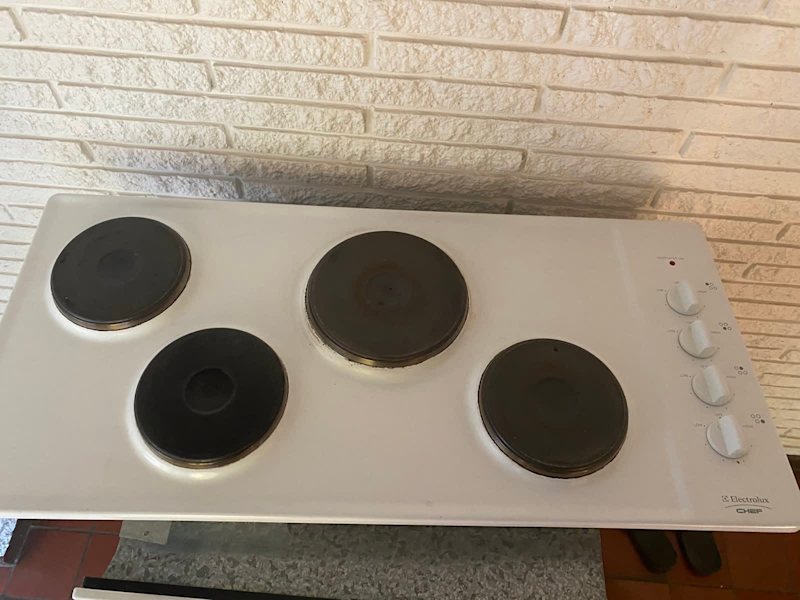 electrolux chef cooktop