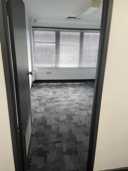 Large and Small Office spaces for rent62995718221187112