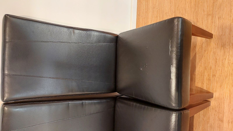 Dining chairs x 662929669176963114