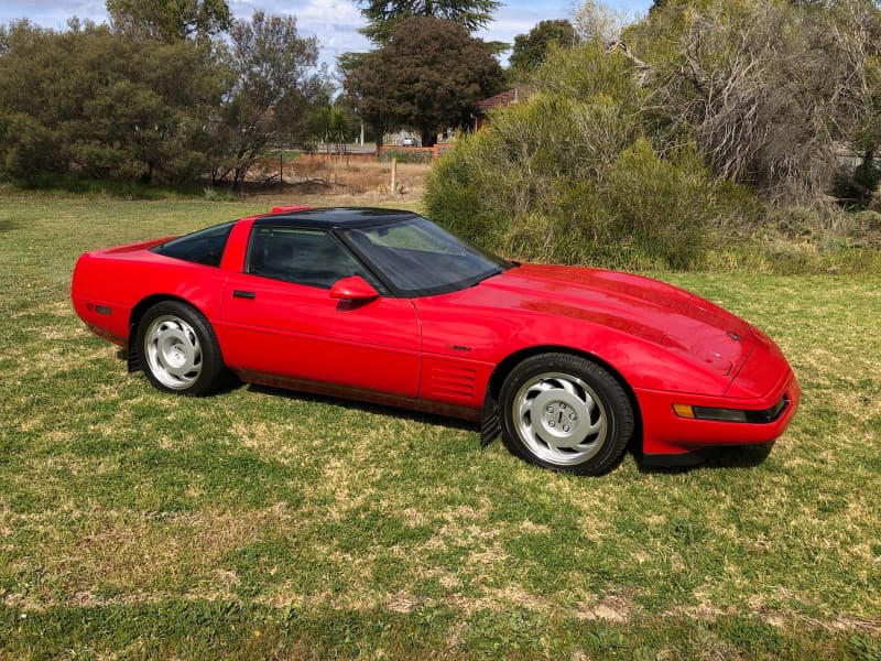 Chevrolet Corvette zr1 right hand drive62882768499457114