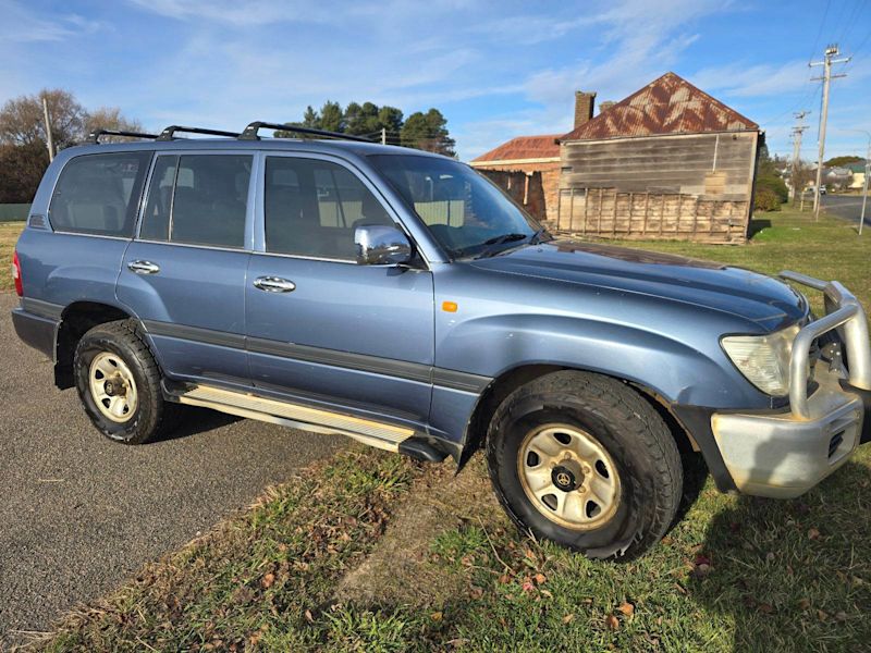 2005 TOYOTA LANDCRUISER GXL (4x4) 5 SP AUTOMATIC 4D WAGON62936658561410111