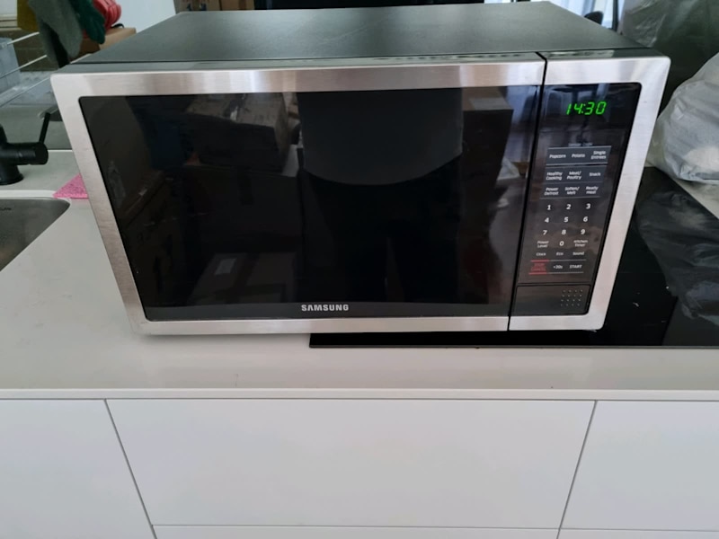 samsung microwave model me6104st1