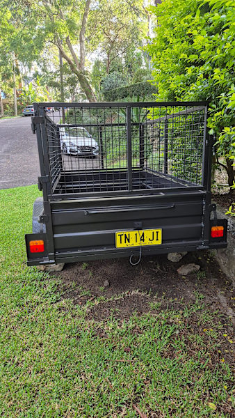 Excellent 7 * 4 Trailer with cage for HIRE, $40 p/d, 170 pw62938581891458111