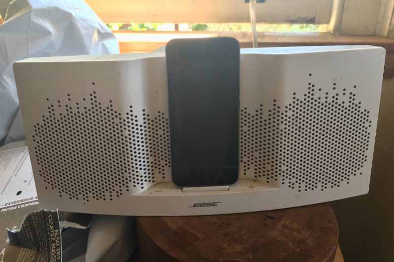 bose sounddock xt price