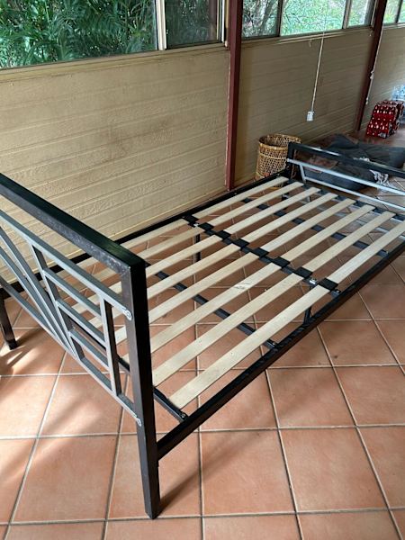 Bed Frame (King Single) $5062863371728131112