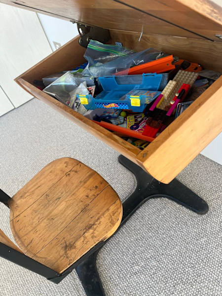 Kids desk and chair vintage 62864723987459113