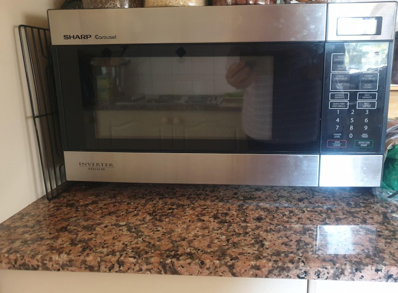 SHARP CAROUSEL MICROWAVE WITH INVERTER SENSOR63019532159617110