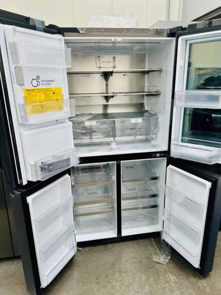 Never used LG 642L InstaView Door-In-Door French Door Fridge w63016913489153111