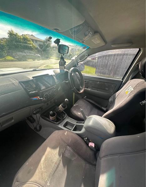 Toyota Hilux  2010 dual cab 62934700143363114