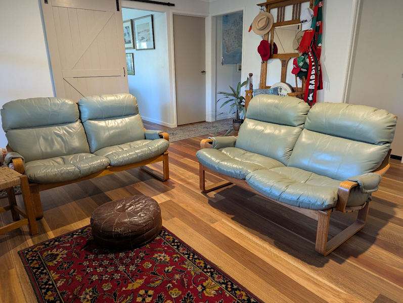 Lounges Leather Tessa 2 x 2 Seaters 62863379332226112
