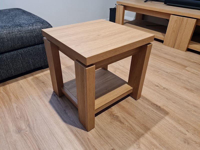 Lamp/Side Table62863376533635111
