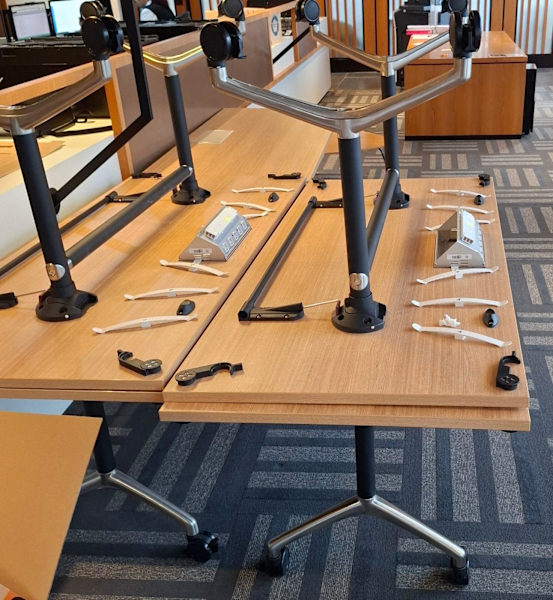 6 Mobile foldable office desks $ 149 each training boardroom table wfh62863385028867111