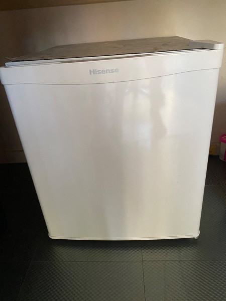 HISENSE BAR FRIDGE (New)63470143380994111