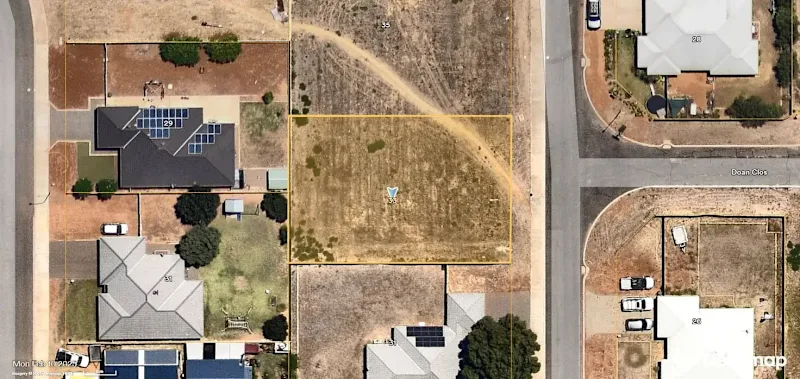 Generous 800 m2 block62995619503746111