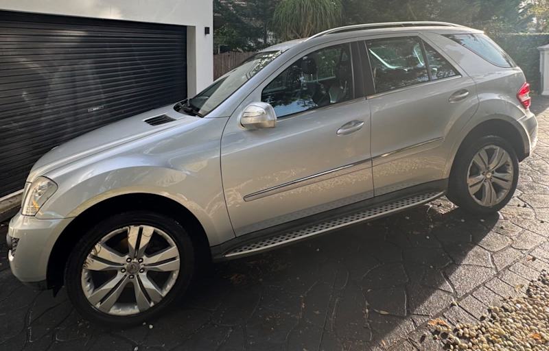 2010 Mercedes-Benz ML 350 LUXURY (4x4) 7 SP AUTOMATIC G-TRONIC 4D WAGO62933706188673111