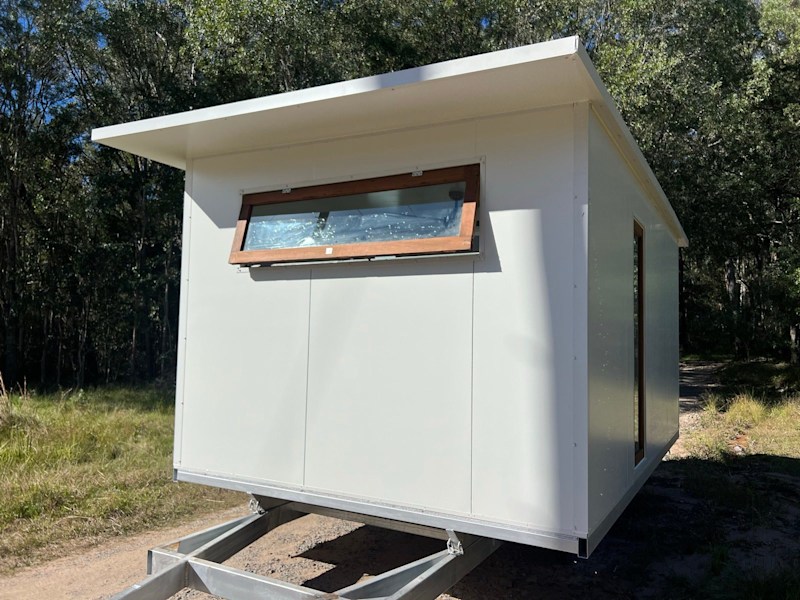 Portable building transportable building 63013787275138113