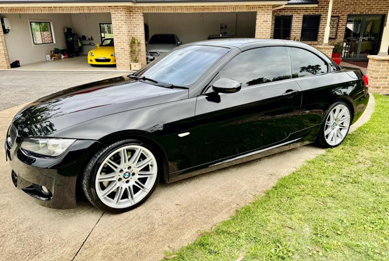 BMW 335i Cabriolet Black RARE MANUAL62933714083074113
