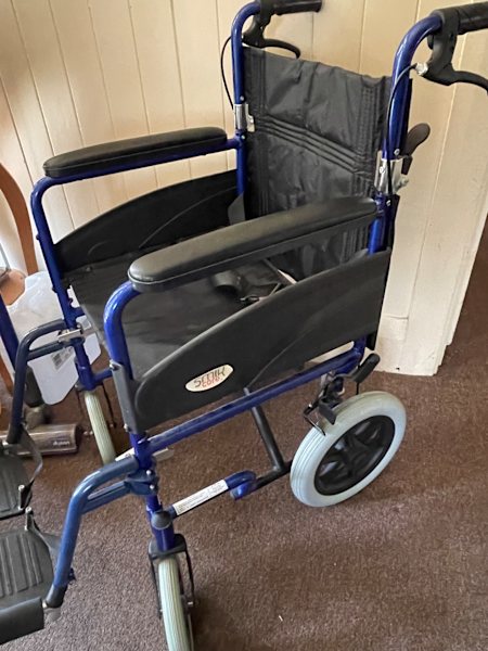 Wheel chair foldable62863370763267111