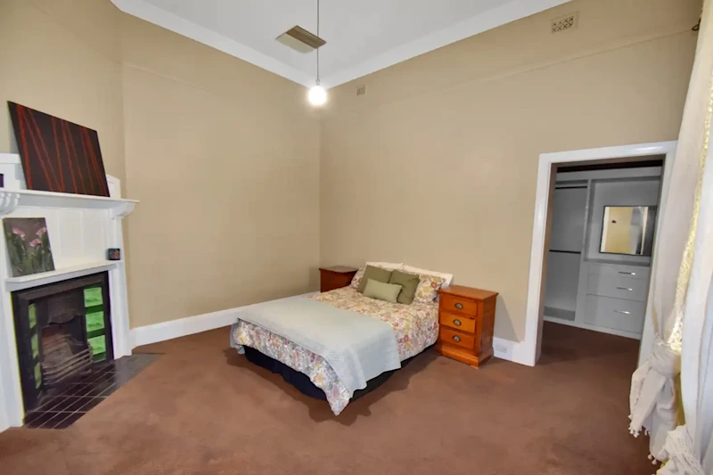 SOLID HOME, GREAT LOCATION62929682876931114
