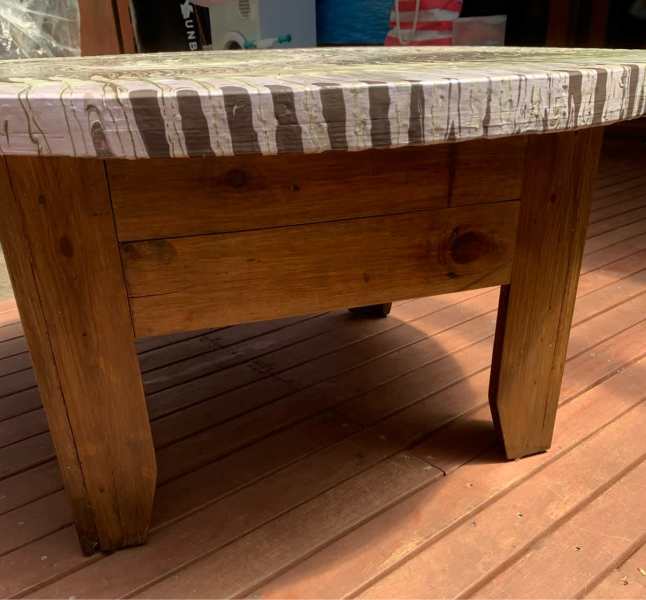 Decorative round coffee table 62864723685891114