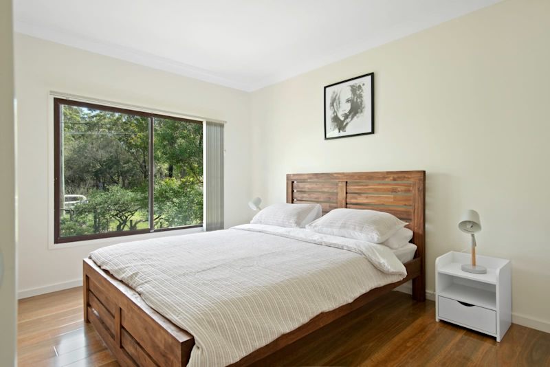 Timber queen beds62863380262529111
