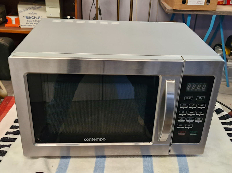 Sharp Contempo Large Digital Microwave Model EM930ACN63017765960067111
