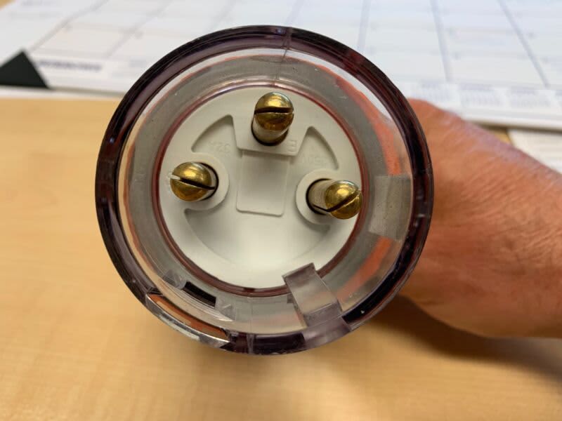 Clipsal 32amp & 20 amp Single Phase Plugs63004289235969112