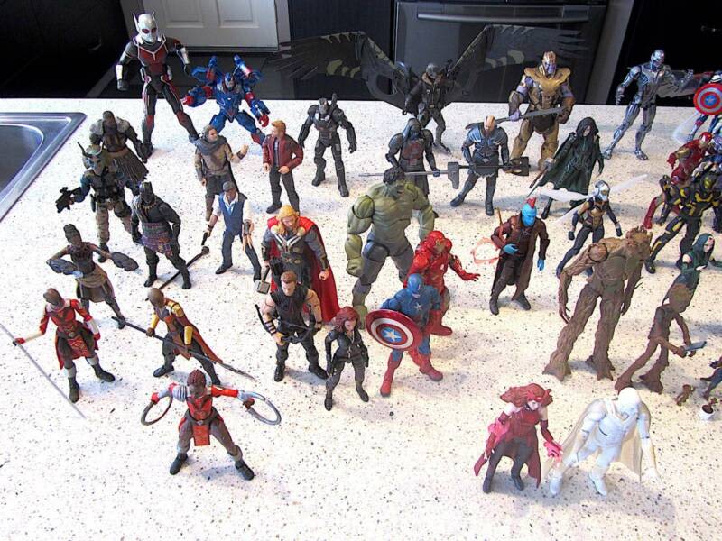 Marvel legends hot sale mcu display