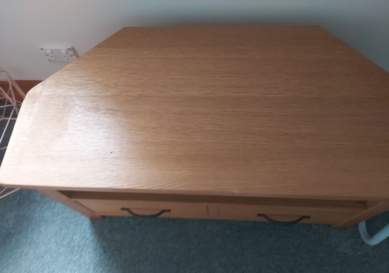 oak TV stand62863409999490112