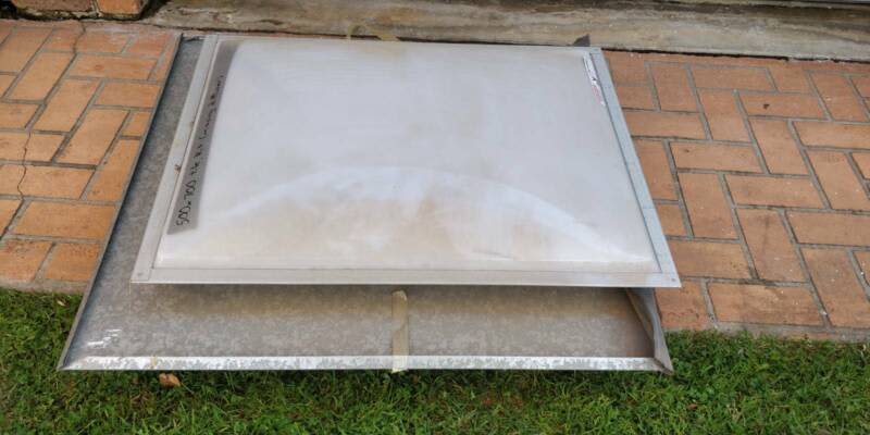 Tiled roof Skylight63439421793281110