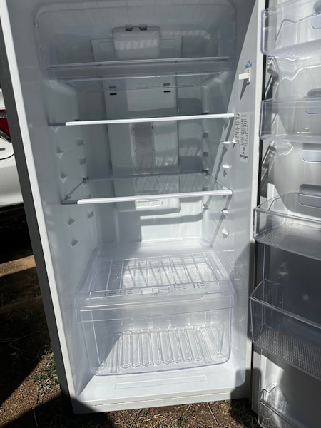 Westinghouse Fridge 276L 63022634171395111