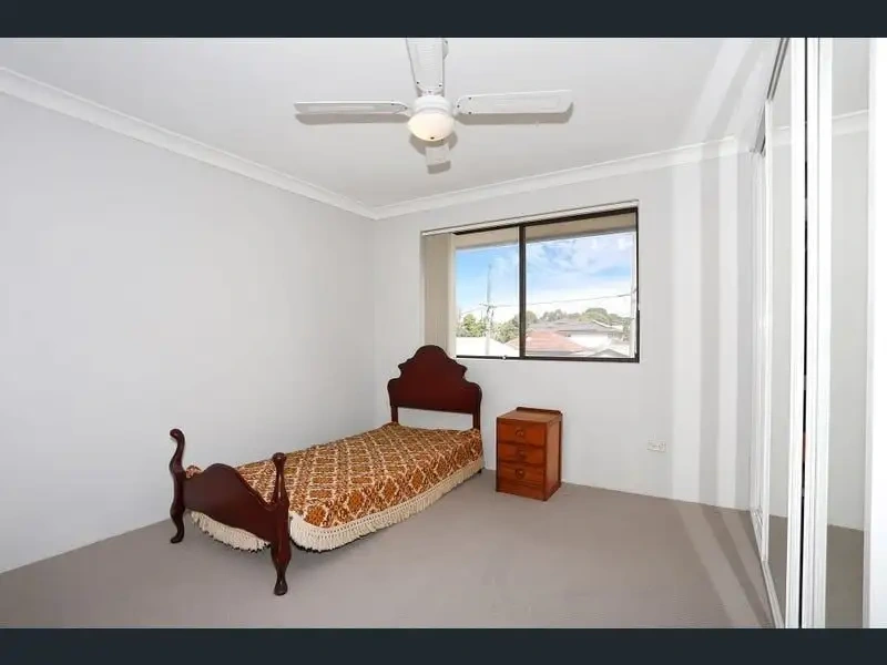 2 Bed Rooms Unit in Prime location63007596641538114