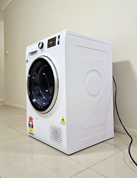 Ariston 8KG Heat Pump Dryer MODEL: N11HPLWAU  Perfect Working Conditio63470144947201114