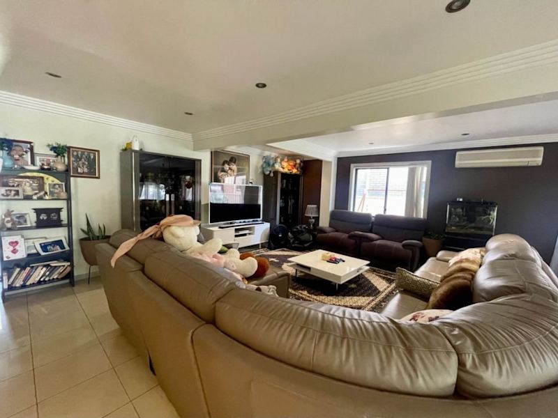 Room for Rent – Clean & Peaceful Home in Guildford (Near Parramatta)63007596443010113