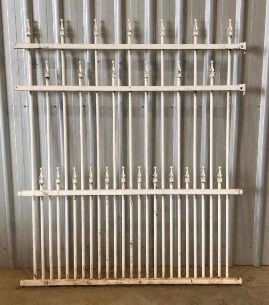 Single Fence Panel - 1070mm High x 760mm Wide63006117899011111