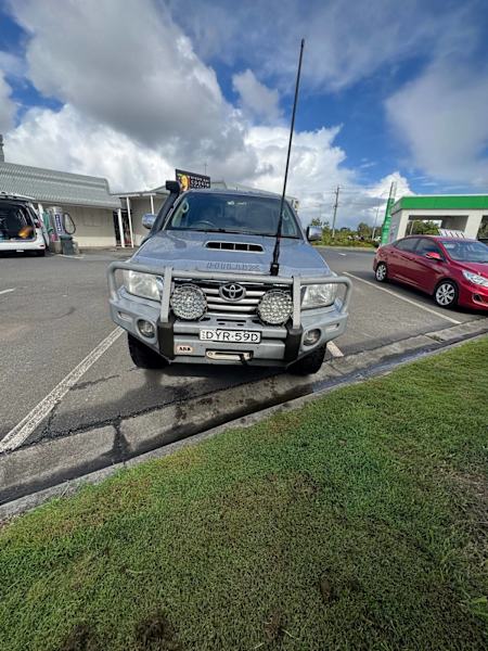 2015 TOYOTA HILUX SR5 (4x4) 5 SP AUTOMATIC DUAL CAB P/UP62936658907649112