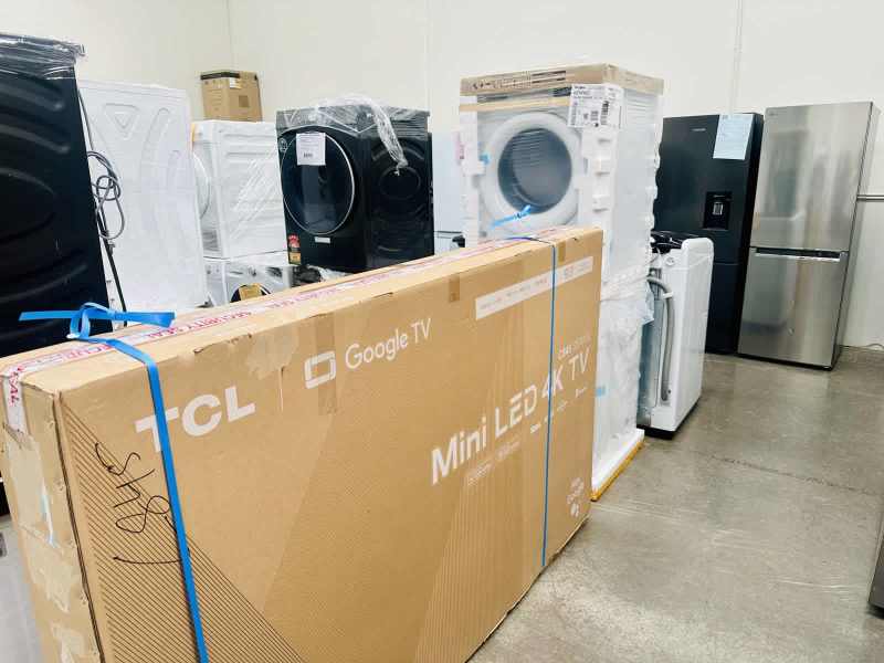 Minor Scratch/DEALS FRIDGES/WASHERS/DRYERS/TVS/DISHWASHERS CLEARANCE.63016060653826113
