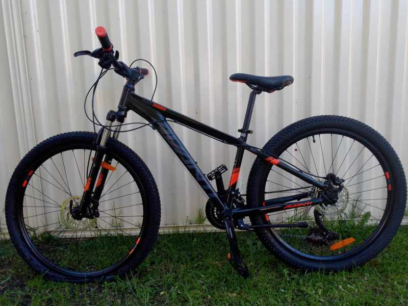 black thunder le mountain bike