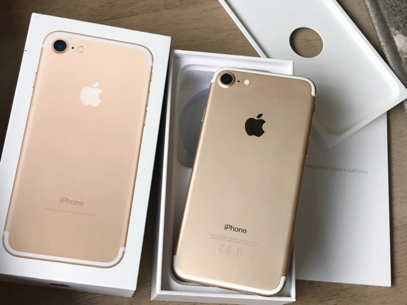 iPhone 7 Gold 32GB : AVAIL Glen Iris $100 CASH | iPhone